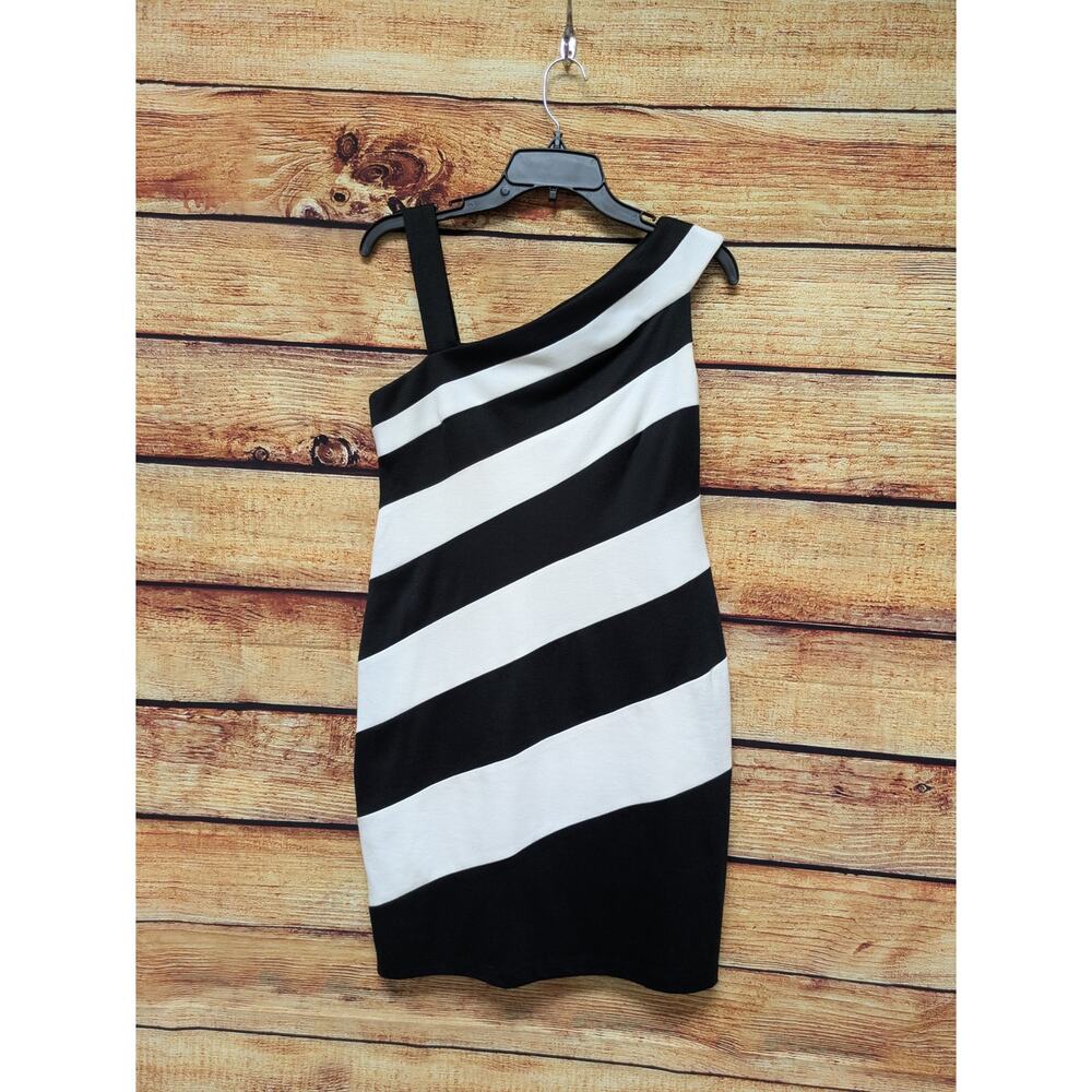 Muse Womens Sz 8 striped black and white asymmetrical cocktail party dress GUC